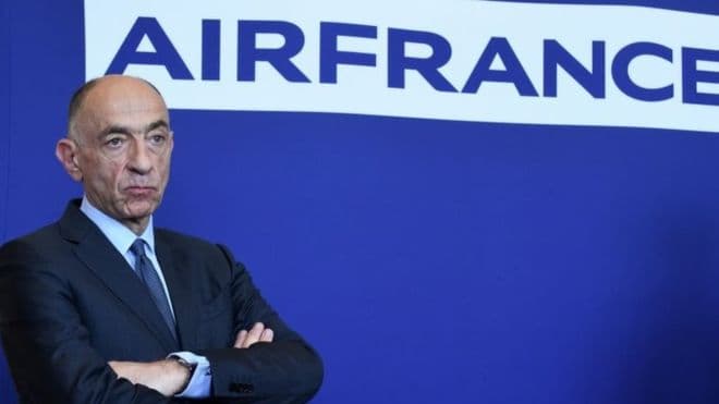 Shefi i Air France dorëhiqet, pasi stafi refuzoi një marrëveshje të re për pagat