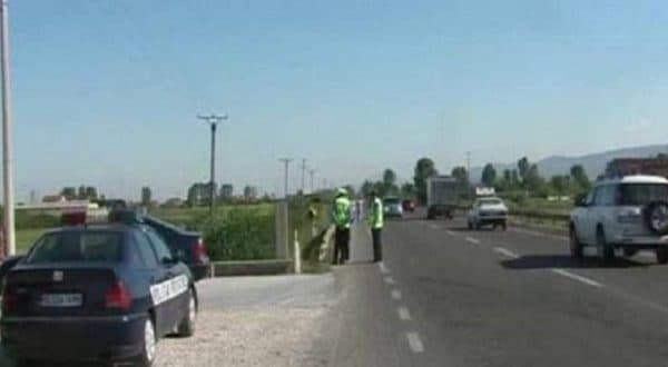 Përplasi për vdekje të moshuarin, arrestohet 18 vjeçari në arratisje