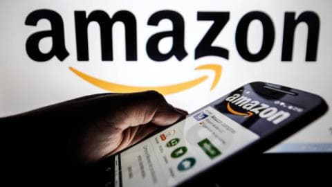 Rënia e aksioneve të Amazon-it "zbret" Jeff Bezos nga froni i më të pasurit në botë