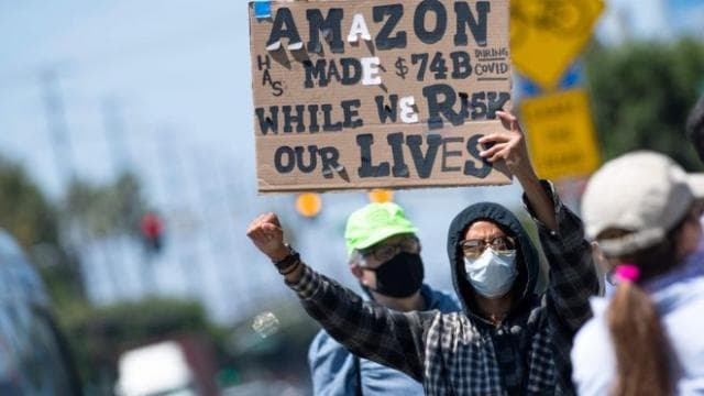 Koronavirusi/ Pushimet nga puna, zëvendëspresidenti i Amazon jep dorëheqjen