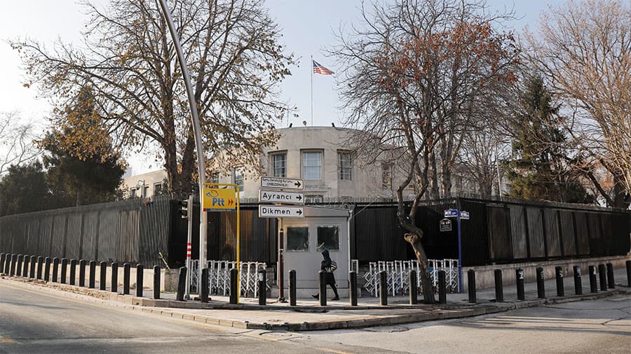 Turqia “shigjeton” SHBA-në me emrin e ri të rrugës ku ndodhet Ambasada Amerikane