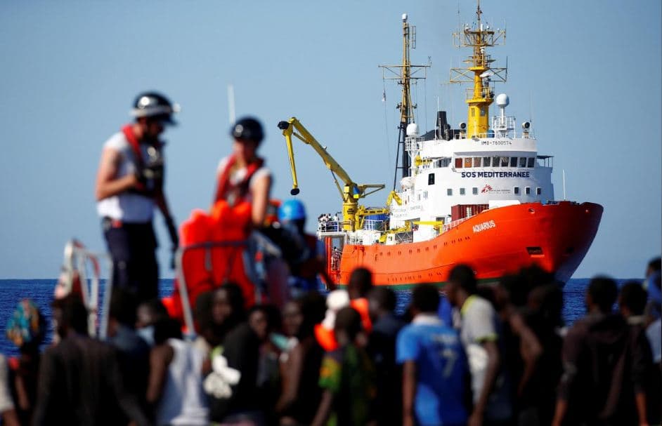 Italia përgatit koloninë spanjolle të migrantëve, por përballet me kritikat franceze