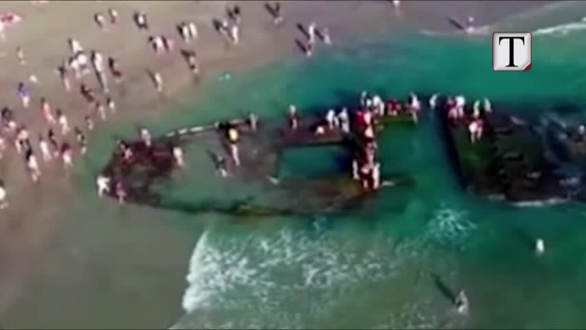 Anija “fantazmë' shfaqet në brigjet e Kalifornisë (VIDEO)