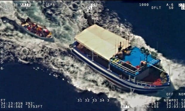 Shpëtuan emigrantët në det, peshkatarët tunizianë të arrestuar në Itali presin të dalin para gjyqit