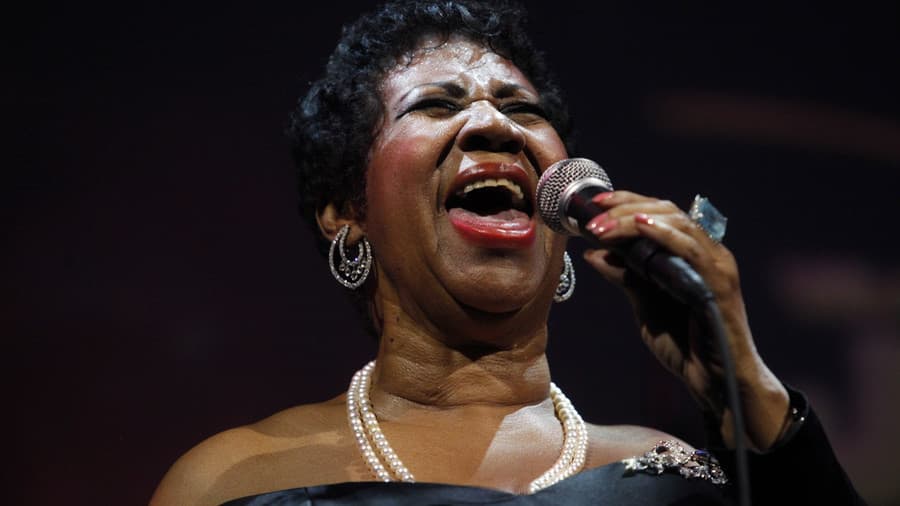 Shuhet në moshën 76-vjeçare mbretëresha e muzikës soul, Aretha Franklin (VIDEO)