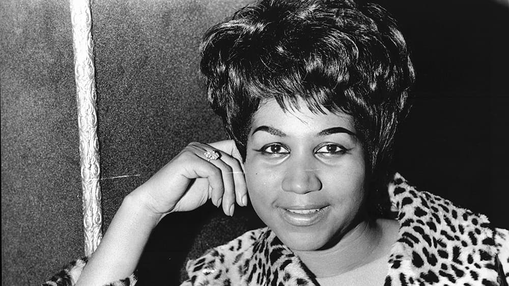 Aretha Franklin i janë vjedhur 178 mijë dollarë pak para vdekjes (VIDEO)