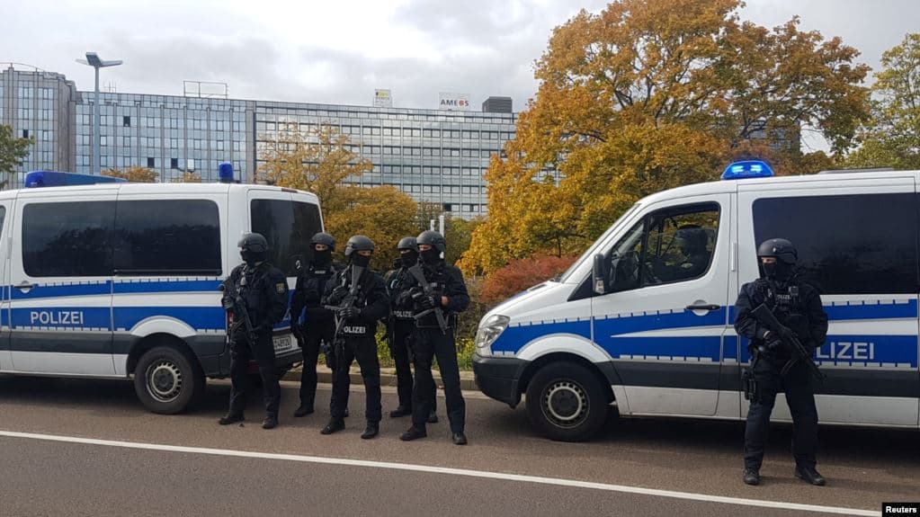 Gjermani, tre të arrestuar për lidhje me Shtetin Islamik