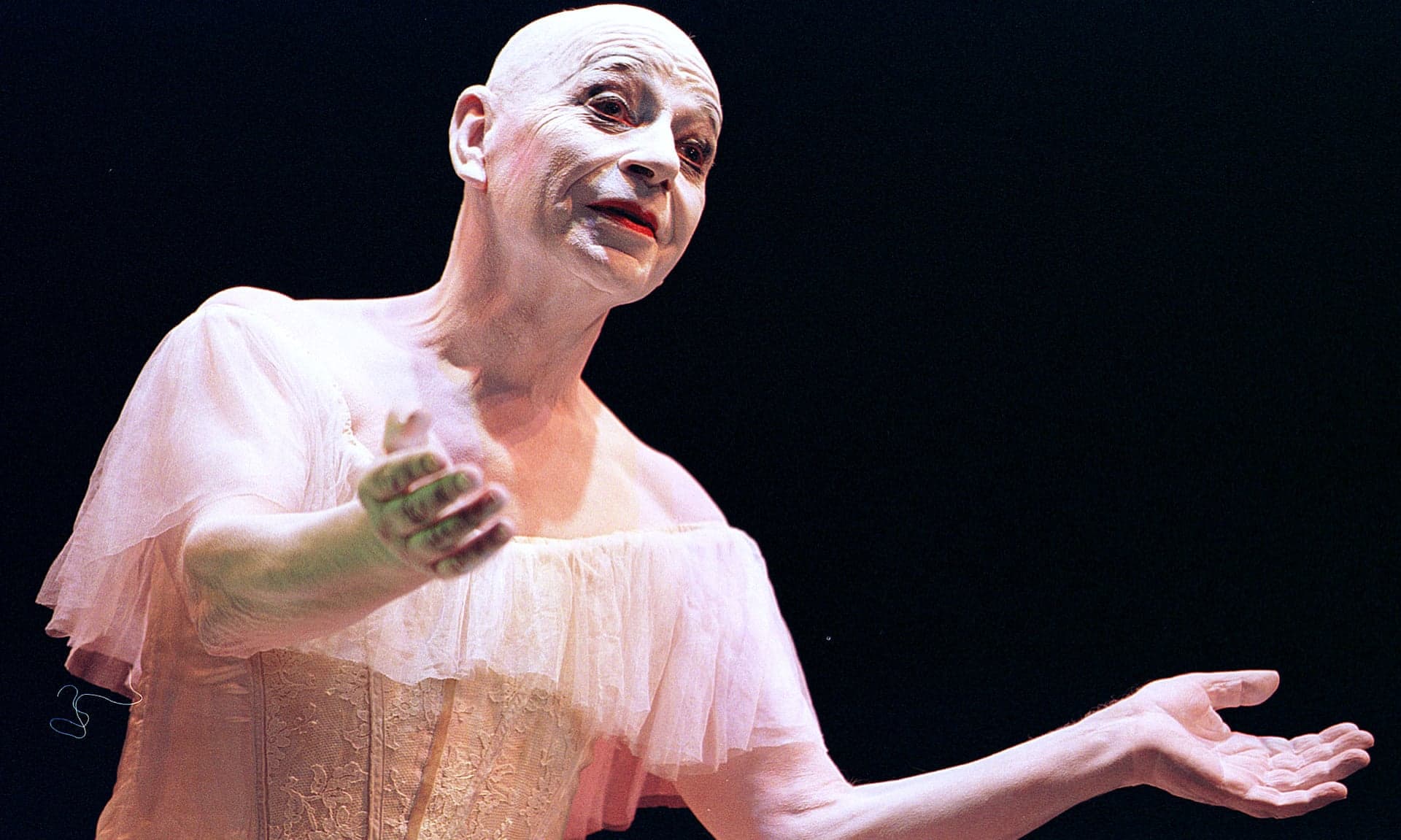 Ndahet nga jeta koreografi dhe balerini britanik Lindsay Kemp