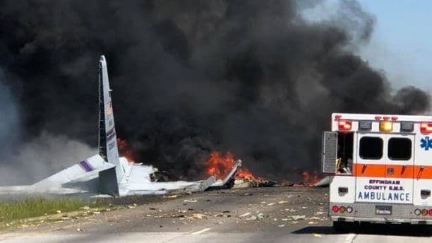 Avioni ushtarak rrëzohet pranë aeroportit të Georgia në SHBA, humbin jetën 5 persona