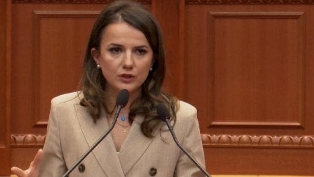 Hajdari në Kuvend: Me paratë e shqiptarëve paguhet Ndrangheta, shteti është kthyer në bandë