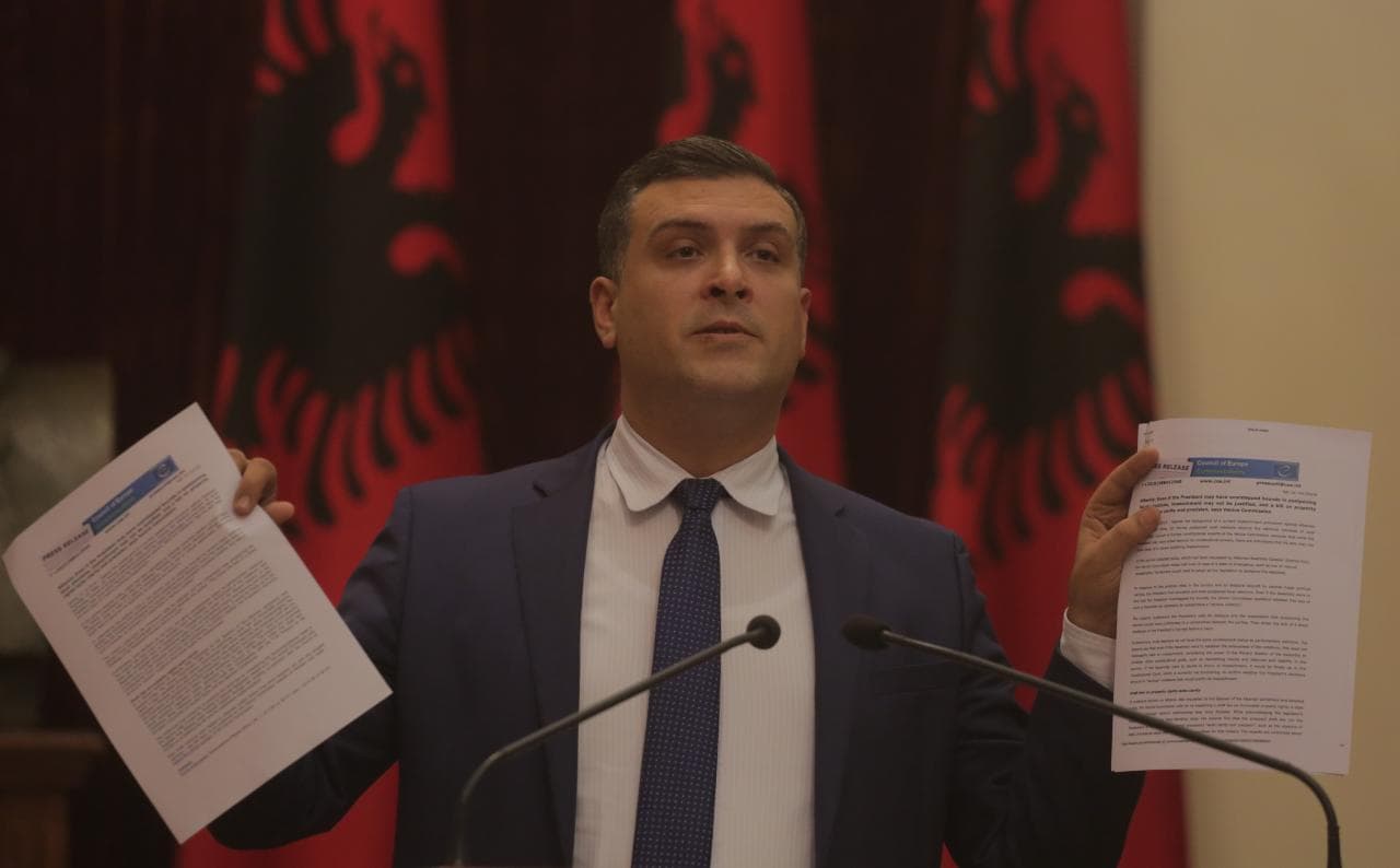 Presidenca: Maxhoranca keqpërdori draft opinionin e Venecias, janë detyruar të kërkojnë falje (VIDEO)
