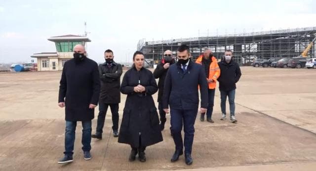 Balluku në Kukës: Aeroporti funksional vitin tjetër, po punohet me ritme të shpejta
