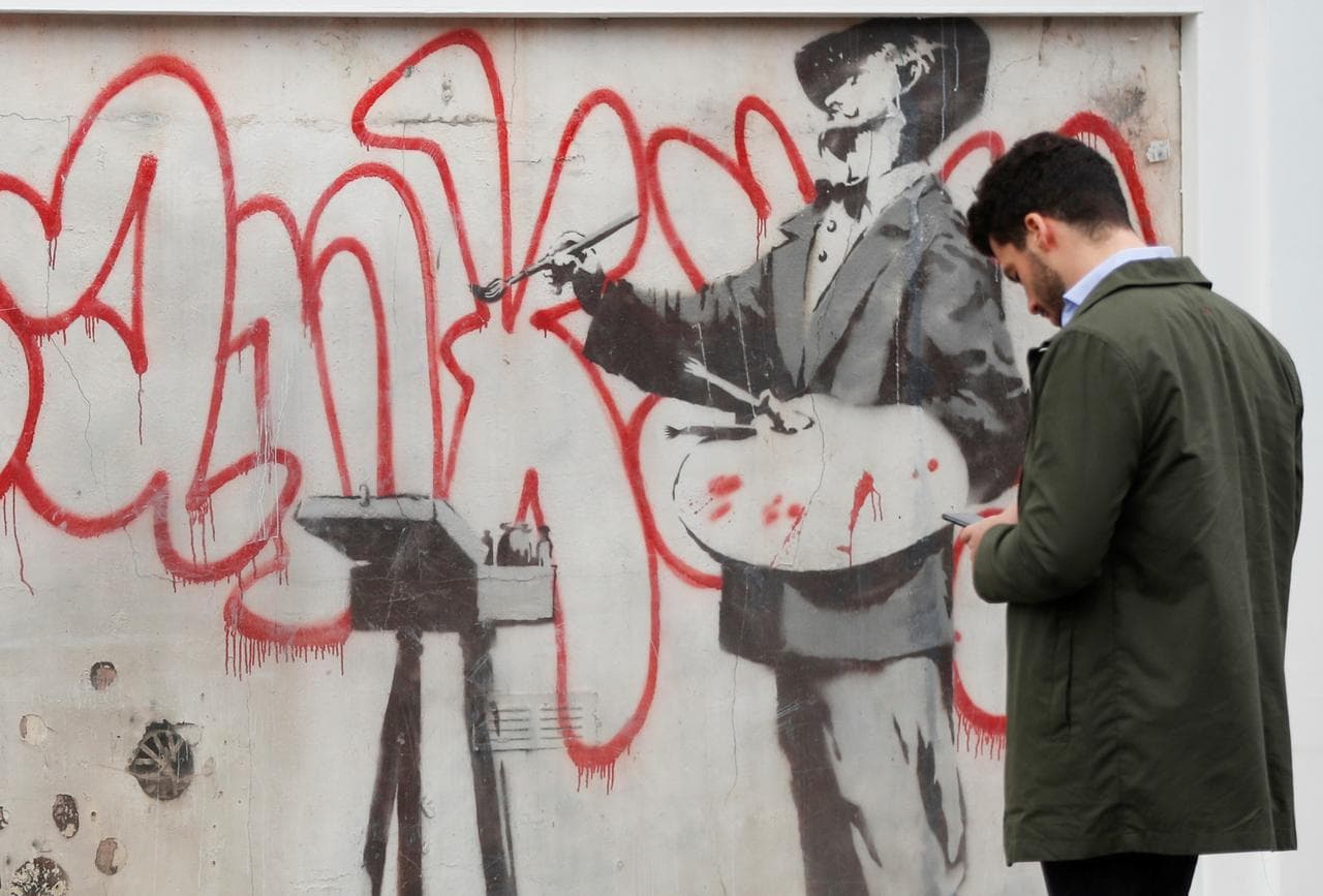 Zbulohet muralja e fshehur e Banksy-t në Notting Hill të Londrës