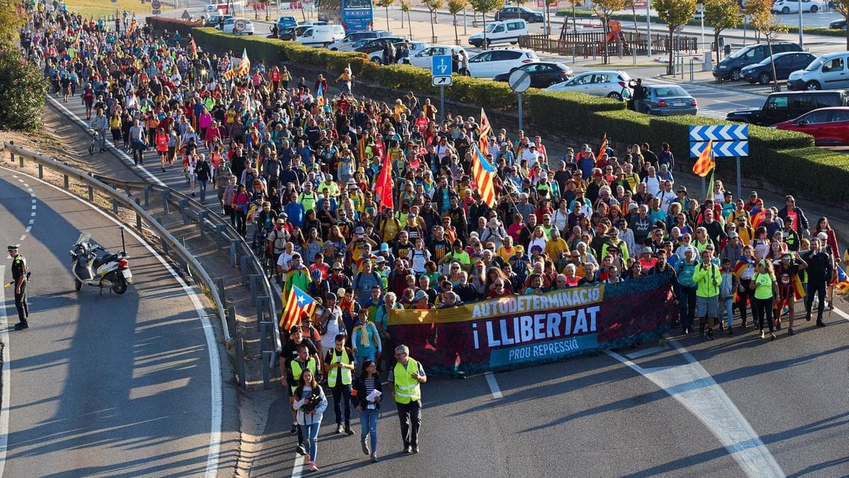 Protestat në Barcelonë, 97 të arrestuar e qindra të plagosur