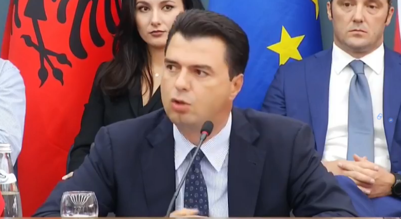 "Seanca" e PD-së në Durrës, Basha: Të lidhurit me krimin do të marrin atë që meritojnë 