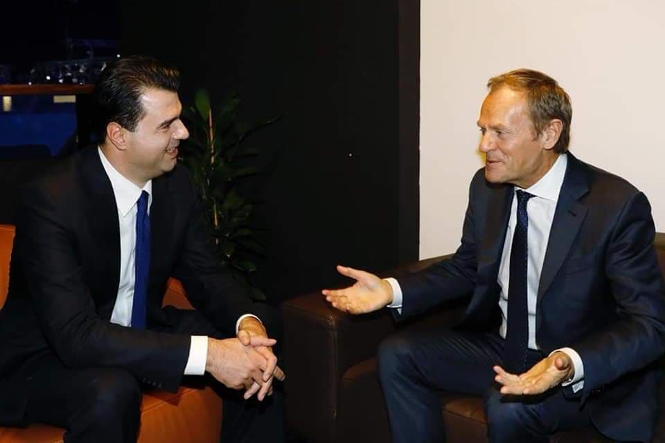 Takimi Basha- Tusk: Do luftojmë fort për hapjen e negociatave