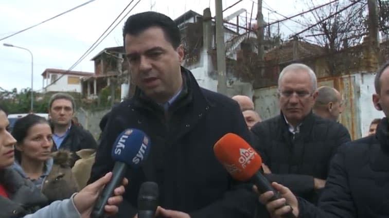 Basha prezanton planin me tre pika për qeverinë: Gjendja nuk do as poza as teatër