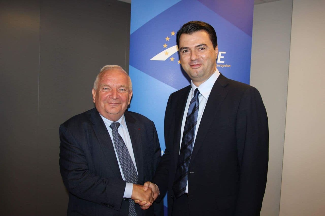 Basha takon presidentin e PPE-së Daul: Qeveria po pengon integrimin