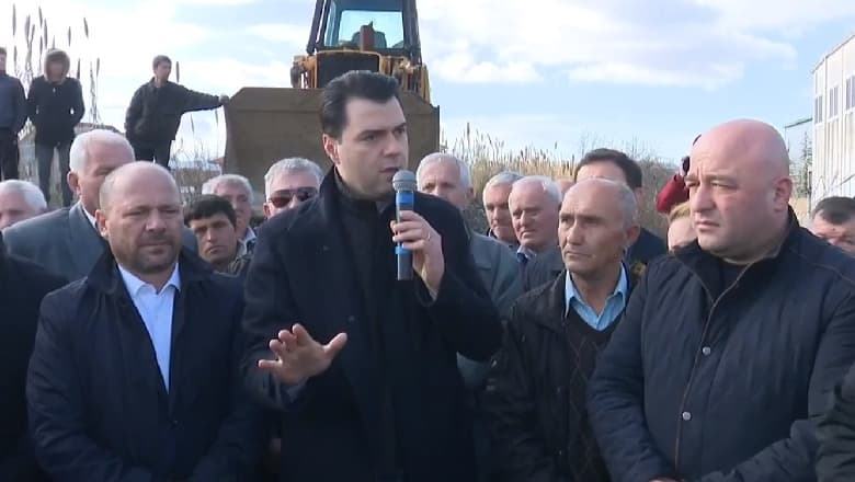 Protesta e opozitës, Basha në Kamëz: Kemi ardhur t’ju kërkojmë ndihmë