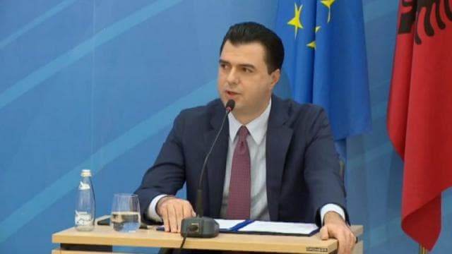 Basha: Qeveria shqiptare s’ka asnjë plan për sigurimin e vaksinës Covid