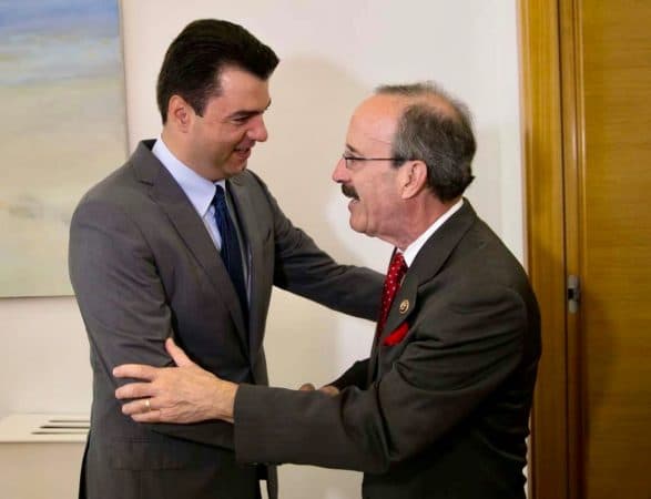 Basha mesazh kongresmenit Engel: Faleminderit për mbështetjen vendimtare 