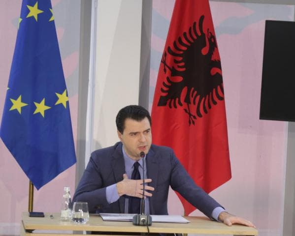    10 vite pa viza/ Basha: Plotësuam 150 kushtet për heqjen e vizave, Rama prej shtatë vitesh premton dhe punon vetëm për vete (VIDEO)