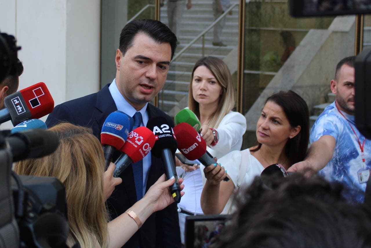  Ftesa për Reformën Zgjedhore/ Basha: Do ta shqyrtojmë, kriza nuk zgjidhet vetëm me një tryezë (VIDEO)