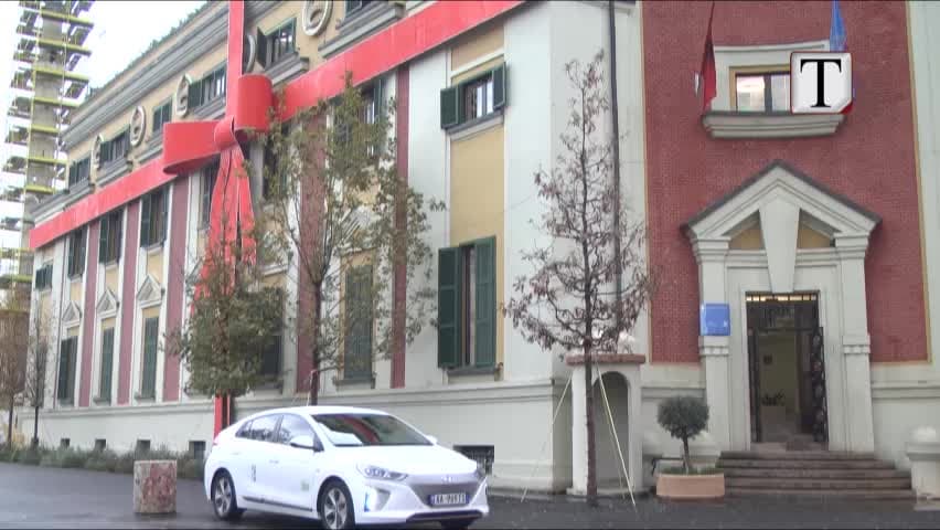 Mungesë “transparence”, Bashkia e Tiranës nuk informon për buxhetin (VIDEO)