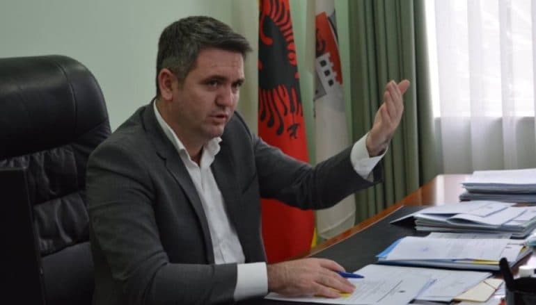 Kryebashkiaku i Kukësit: Qytetarët u provokuan, të lirohen dhe të nisë negociimi (VIDEO)