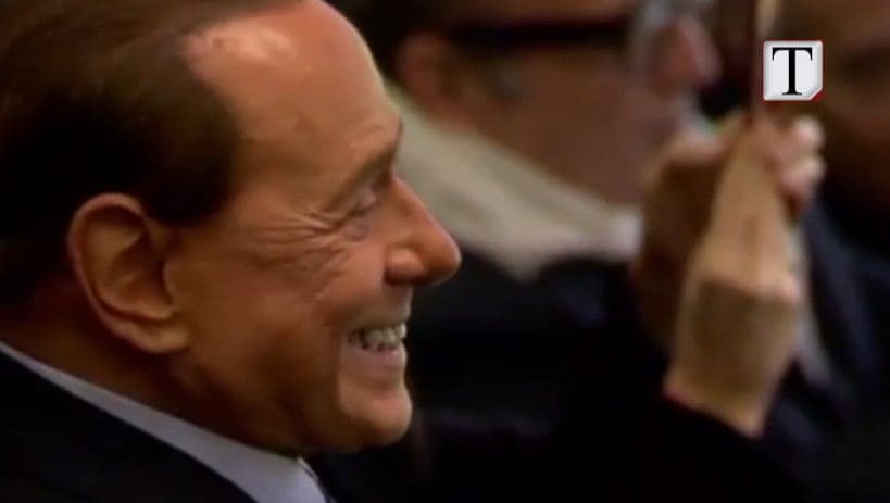 Berlusconi rikthehet në botën e futbollit, blen aksionet e Monzës (VIDEO)