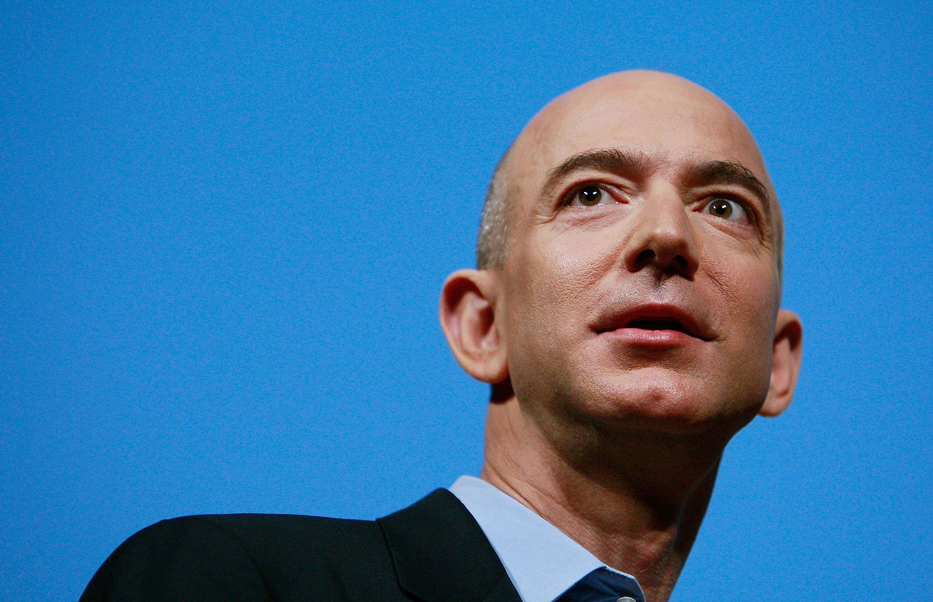 Gara e miliarderëve, Jeff Bezos lë pas Bill Gates
