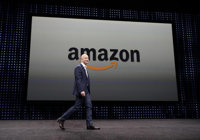 Jeff Bezos dhuron 97.4 milionë dollarë për të pastrehët