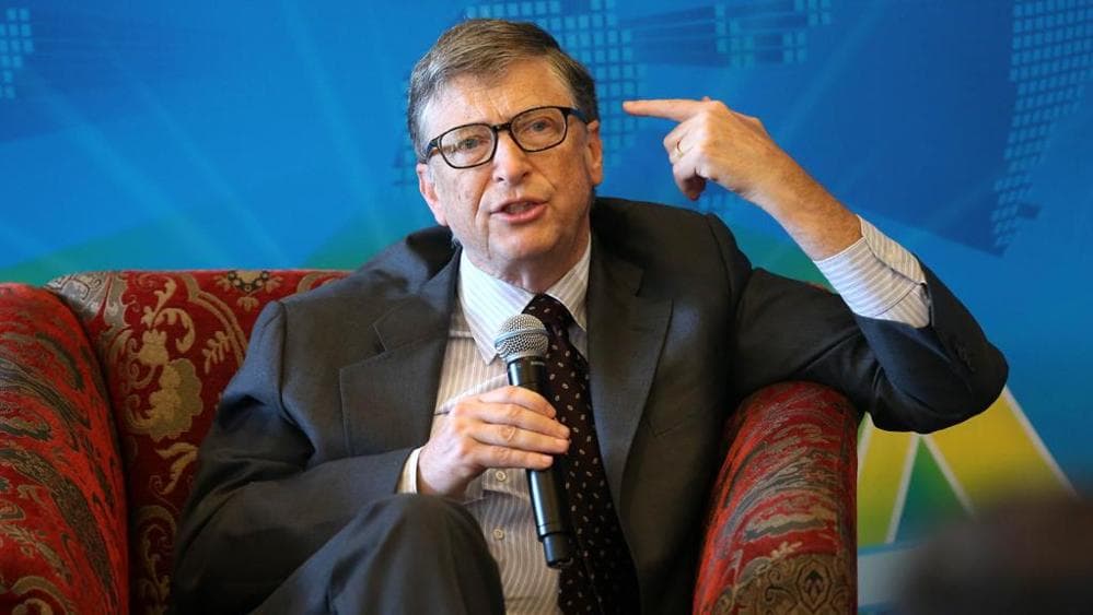 Bill Gates del kundër Trump-it: Ne të pasurit duhet të paguajmë më shumë taksa