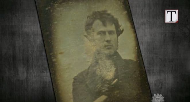Selfie e parë në botë e shkrepur rreth 200 vjet më pare (VIDEO)
