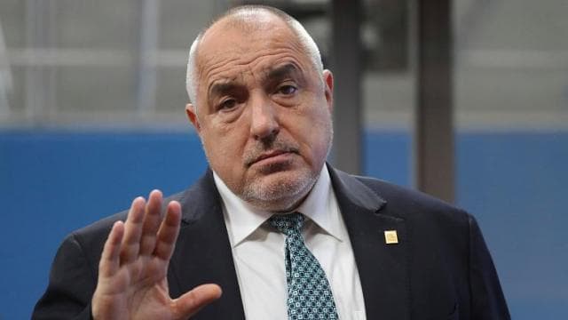 Hyri në kishë pa maskë, Ministria e Shëndetësisë gjobit kryeministrin bullgar