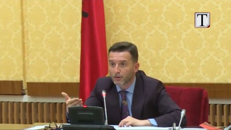“Byroja e Sigurimeve, e jashtëligjshme, nuk i bindet AMF-së” (VIDEO)