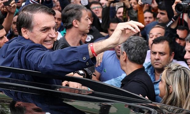 Jair Bolsonaro fiton raundin e parë të zgjedhjeve në Brazil: Nuk do të moderojë retorikën për presidencën