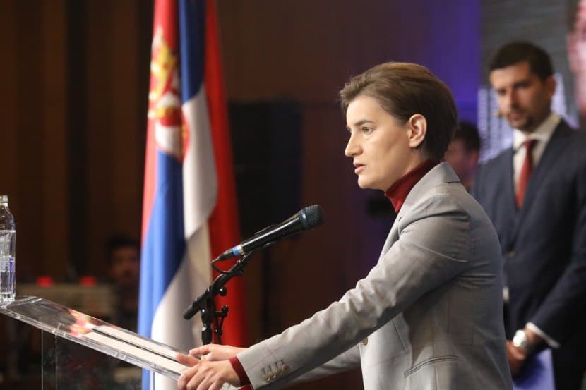 Kryeministrja serbe: Nuk pres asnjë marrëveshje me Kosovën para tetorit