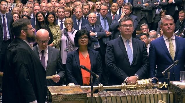   Parlamenti anglez voton për shtyrjen e Brexit (VIDEO)