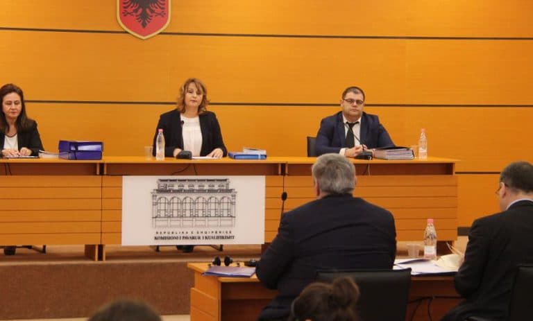 Vettingu/ KPA lë në fuqi vendimin e KPK, shkarkohet nga detyra prokurori Bujar Hoti