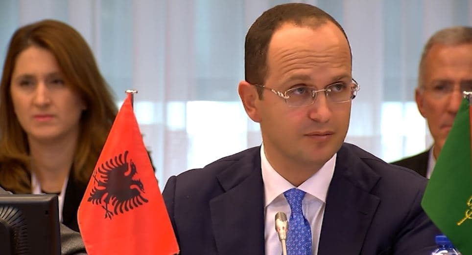 Negociatat për detin me Greqinë, Bushati raporton në Komisionin e Jashtëm