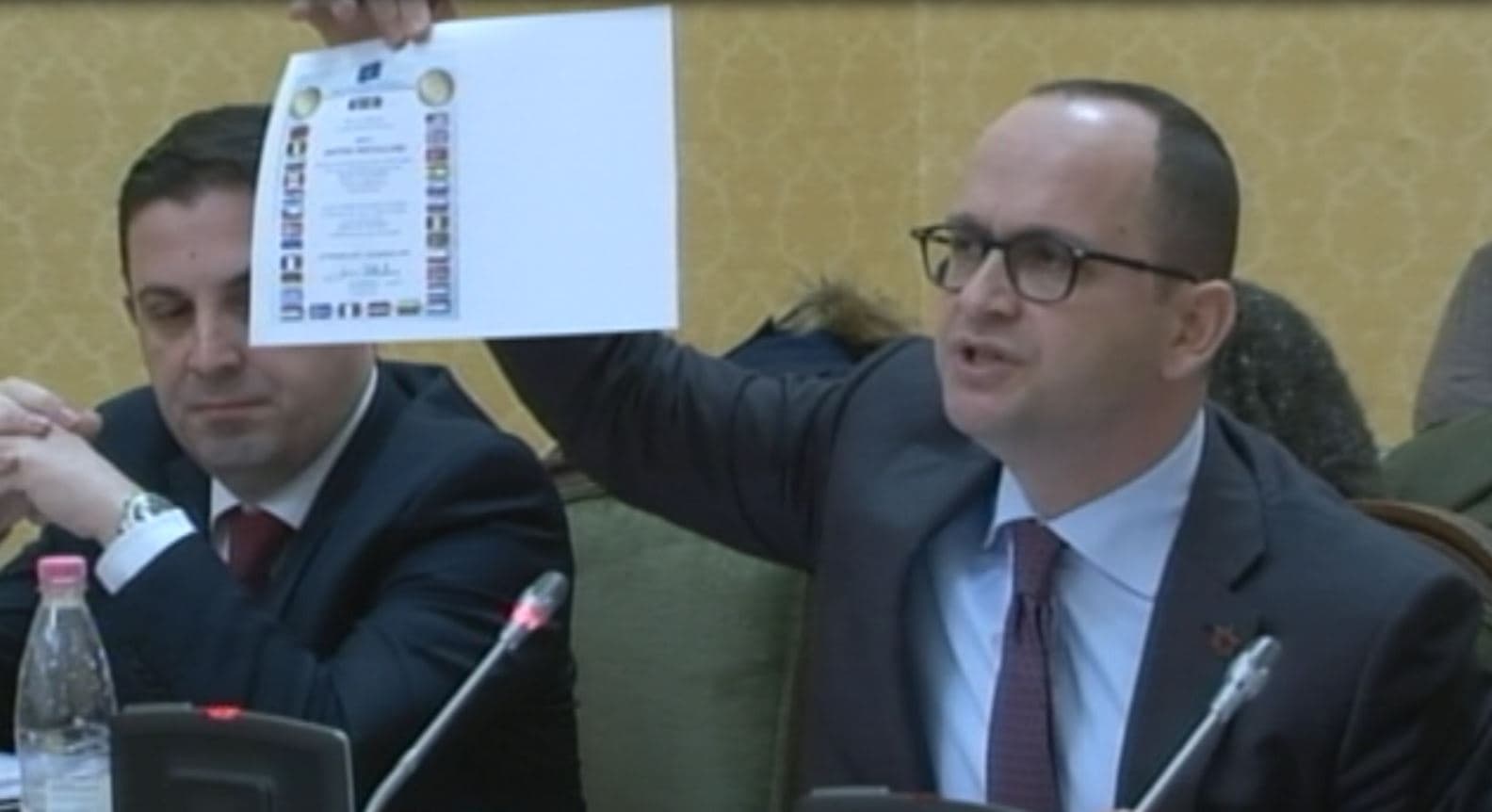 Negociatat me Greqinë, Bushati: Meçollari ka certifikatë sigurie nga NATO-ja