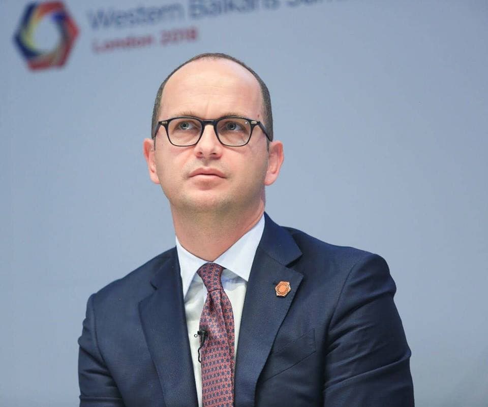 Bushati në Samitin e Londrës: Bashkëpunimi mes Ballkanit dhe BE, kusht për forcimin e sigurisë rajonale (VIDEO)