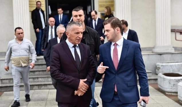 Ndihmë për Luginën e Preshevës/ Cakaj: Pajisje për Qendrën Rinore dhe ndërtimin në dy shkolla në Medvegjë e Bujanoc