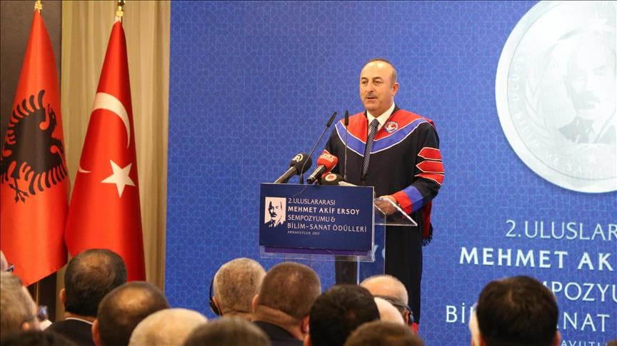 Ministri i Jashtëm turk: Mbështesim Shqipërinë, por na ndihmoni të luftojmë FETO-n