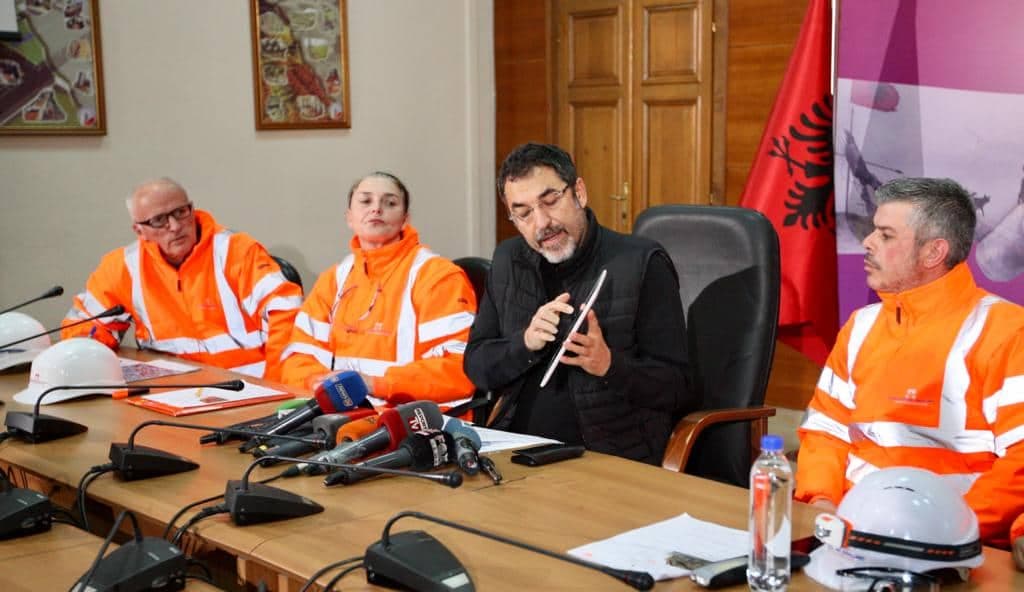 Çuçi: Po përgatisim bashkë me 300 inxhinierë dosjen për Konferencën e Donatorëve