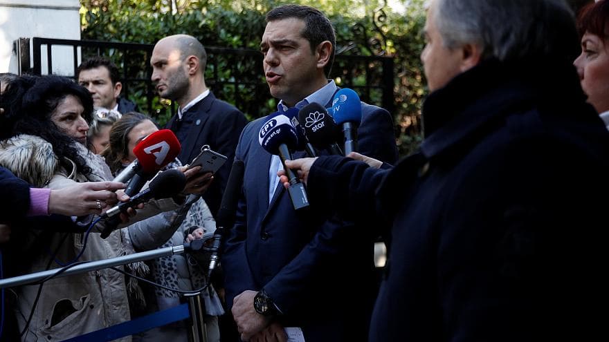 Pas ikjes së partisë së Kamenos, qeveria greke shkon në votëbesim