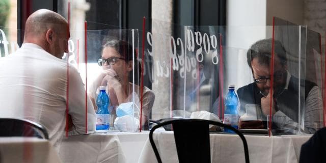 Drejtori i OBSH për Europën: Një valë e dytë vdekjeprurëse na pret në dimër