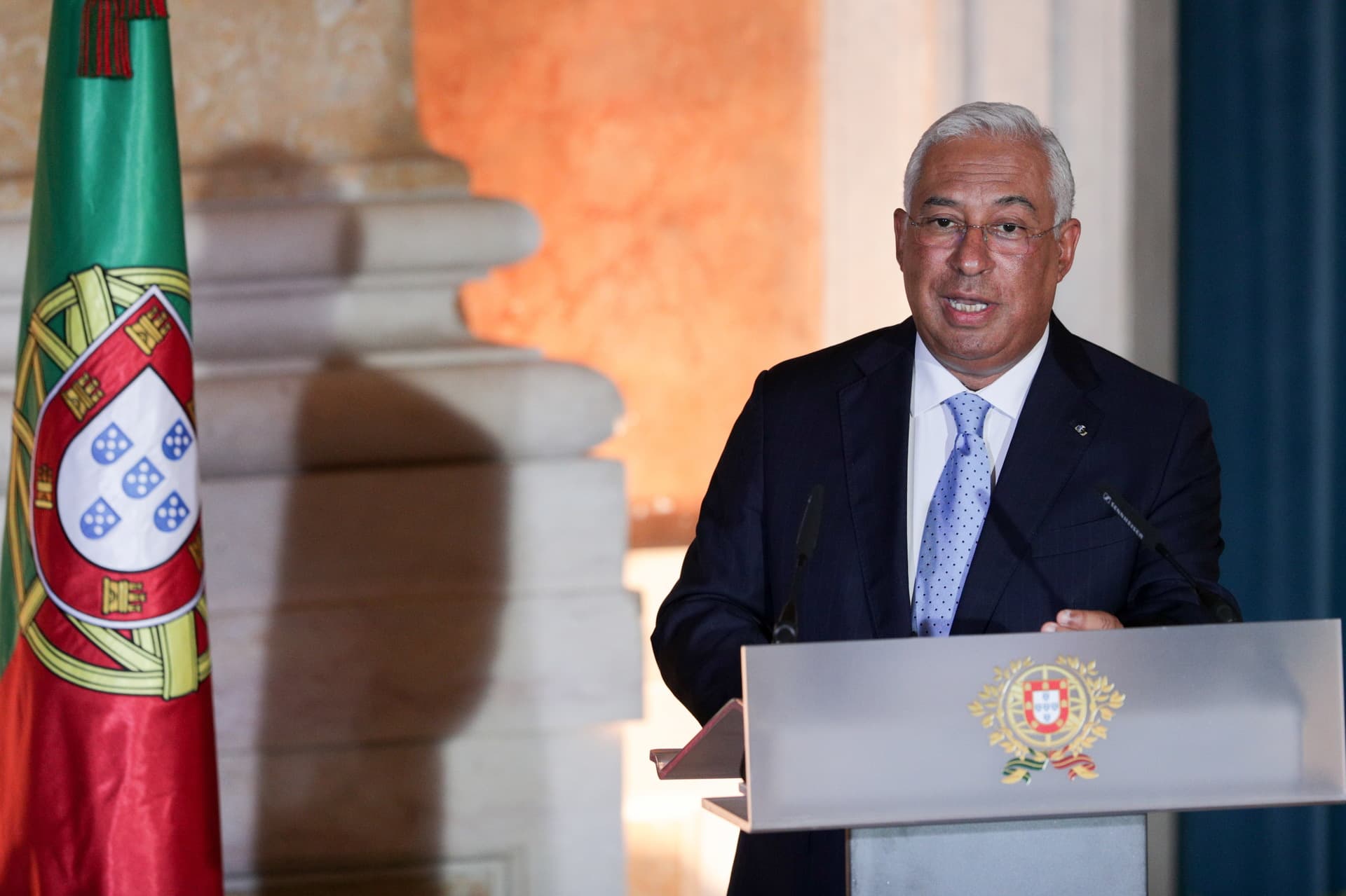 Portugali, betohet qeveria (VIDEO)