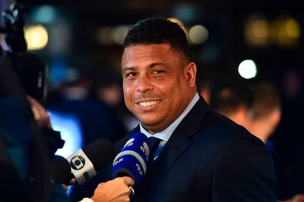 Ronaldo rikthehet në Spanjë, braziliani pranë blerjes së Valladolidit